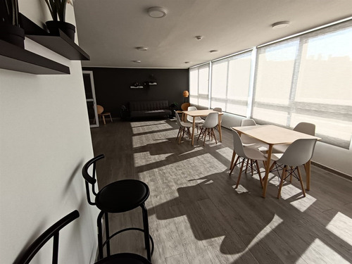 Departamento En Venta De 3 Dorm. En La Cisterna