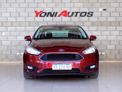 Ford Focus III 1.6 Sedan S