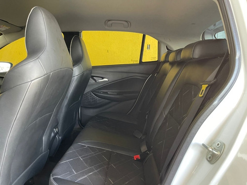 Imagem 6 de 15 de Chevrolet Onix 2020 1.0 Premier I Turbo Aut. 5p