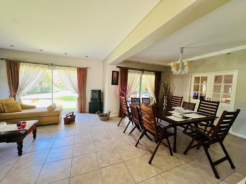Casa En Venta En Bermudas, Pilar, G.b.a. Zona Norte