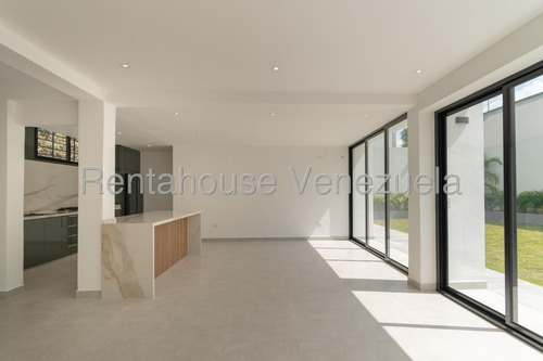 Bella, Remodelada, Moderna, Con Los Mejores Acabados. 25-17659