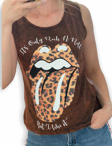 Musculosa Rolling Stones Lengua Print Nevada Ladrillo