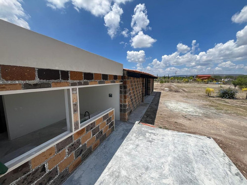 Terreno En Venta, San Miguel De Ayende, 1,329 M2