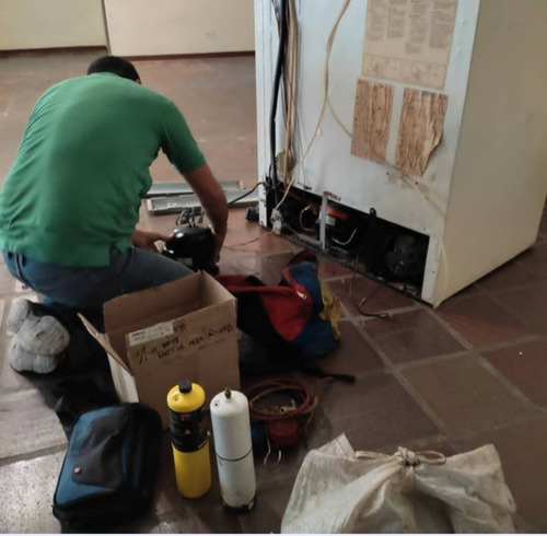 Imagen 3 de 5 de Servicio Técnico En Neveras Aires Cocinas Freidoras Y Más