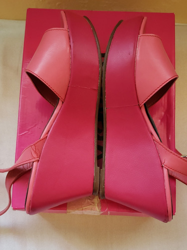 Sandalias Con Plataforma, Color Chicle O Fucsia Nro 38 (Usado)