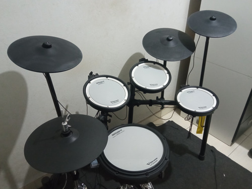 Batería Electrónica Roland Td-17kvx2 V-drums Con Soporte (Usado)