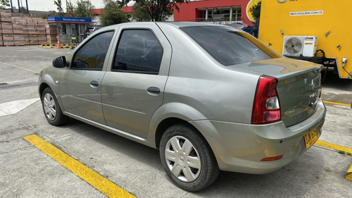 Imagen 5 de 18 de Renault Logan Familier