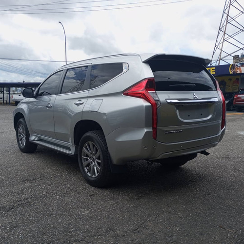 Mitsubishi Montero