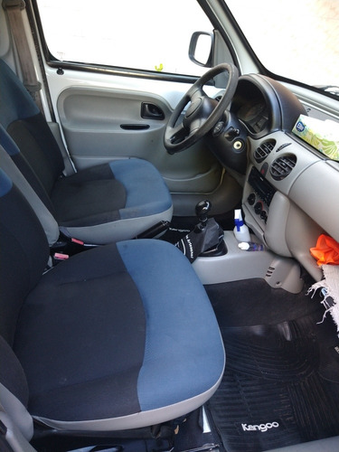 Imagen 13 de 14 de Renault Kangoo 1.6 2 Furgon Confort Aa Da Svt 1plc 2013