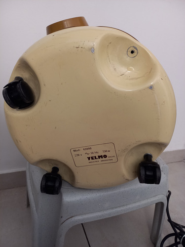 Aspirad.yelmo Mod43000con Accesorios, Buen Estado,3 Ruedas Beige (Usado)
