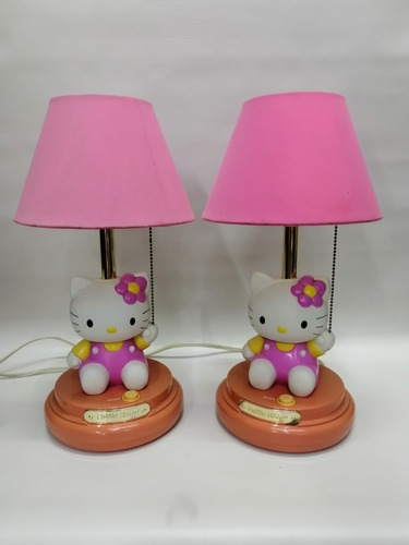 Lampara De Mesa Hello Kitty Japan En Baquelita Antigua