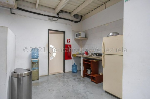 Imagen 23 de 30 de Edificio Comercial Venta Catia 23-3547 Eva Castillo 0414-3067220