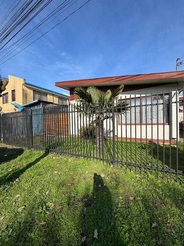 Casa En Villa Spring Hill, Con Amplio Sitio (99301)