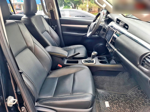 Imagem 9 de 10 de Toyota Hilux 2.8 Srv Cd 4x4 Automática 2016