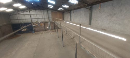 Amplia Bodega Industrial Con Oficinas Para Tus Operaciones
