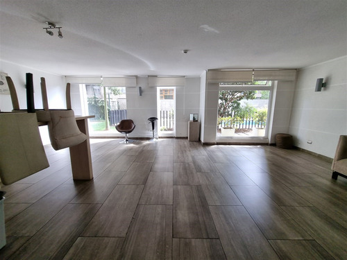Departamento En Venta De 2 Dorm. San Miguel - Metro Lo Vial