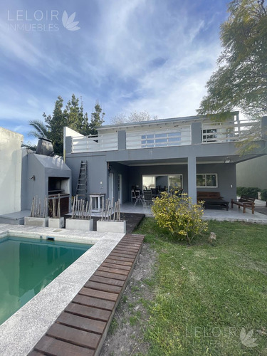Casa En Venta 5 Amb En Parque Leloir