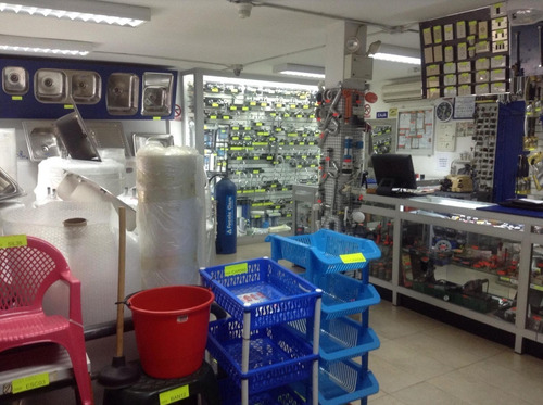 Imagen 4 de 14 de Venta De Fondo De Comercio Ferretería Eléctrico Electrónicos