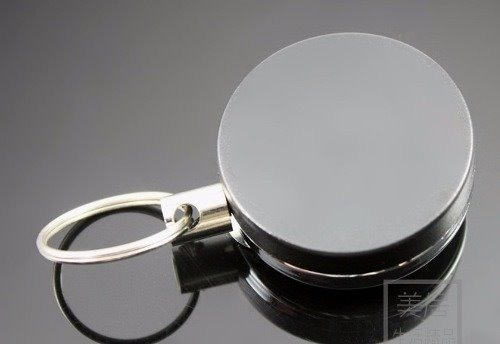 Llavero Retráctil Extensible Metálico Con Clip Para Ajustar