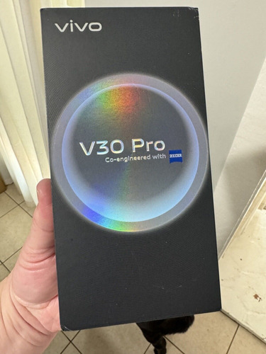 Vivo V30 Pro- 12gb/512gb