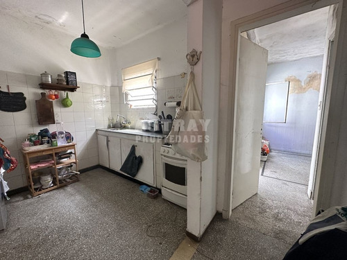 Imagen 11 de 17 de Casa En Venta De 3 Dormitorios En La Blanqueada (ref: Ast-2918)