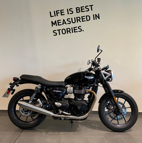 Triumph Street Twin