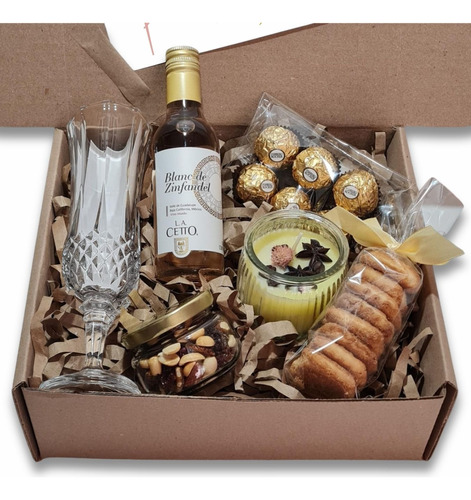 Caja De Regalo Personalizado 10 Mayo Vino Chocolates Copa