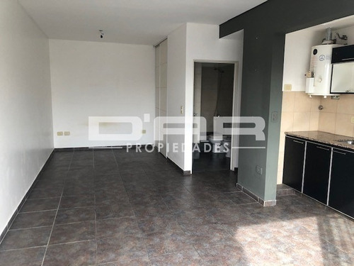 Imagen 4 de 8 de Ph 1 Amb Balcon+parrilla. Bajas Expensas - De La Torre 900