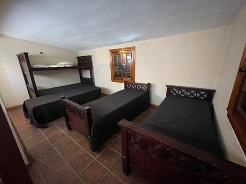 Casa Quinta En Venta Sobre Lote 1893m2. San Vicente. Zona Comercial