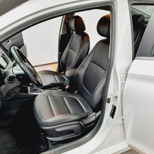 Imagen 10 de 14 de Hyundai Accent Gls 2019