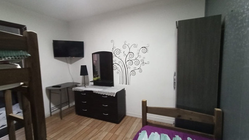 A Estrenar Habitaciones, Dormitorios, (femenino)