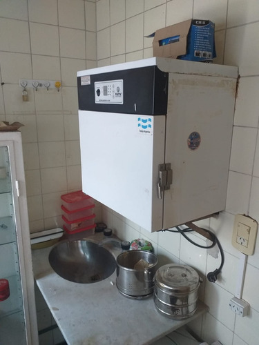 Imagen 25 de 27 de Venta En Castelar De Importante Edificacion.