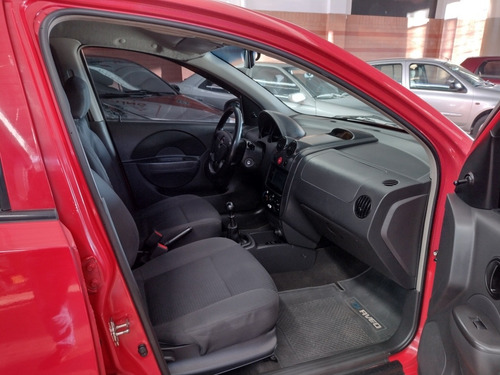 Imagen 8 de 15 de Chevrolet Aveo 1600, Modelo2011.