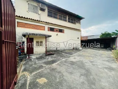 Edificio en alquiler