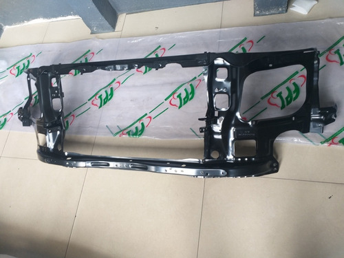 Imagen 4 de 5 de Carevaca Marco Radiador Hilux Fortuner 2008 2009 2010 2011