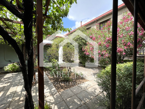 Formidable Monasterio Francés En Arriendo - Ñuñoa