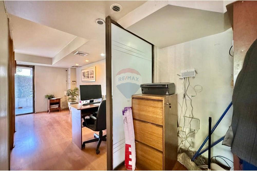 Amplio Local Comercial U Oficina En Manquehue Sur
