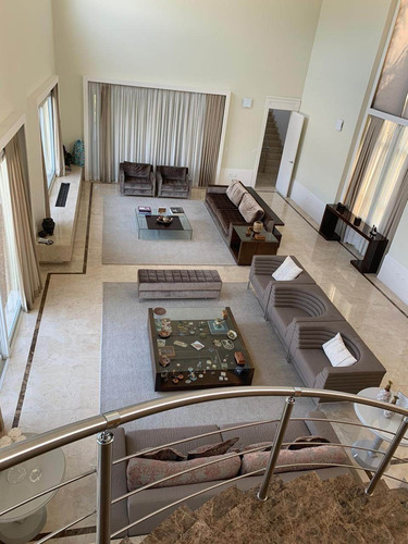 Villa Solaia | Casa | Venda | Piscina Aquecida | Piso Aquecido | 2 Escritórios | Salão De Festas Gourmet - Cnc1023