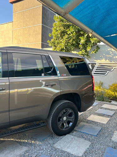 Chevrolet Tahoe 5.3 Z71 4x4 Mt