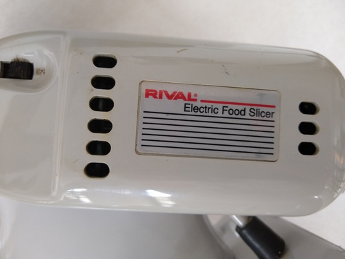 Rebanadora Eléctrica Marca Rival, Usada (Usado)