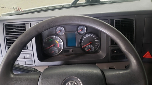 Imagen 8 de 15 de Volkswagen Constellatión 17.280/35 Tractor