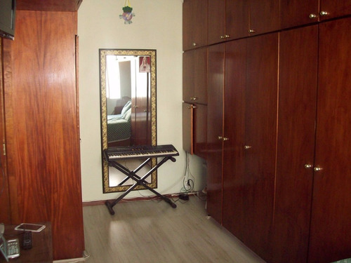 Apartamento 2 Dormitórios - 4093