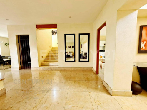 Venta De Casa En La Vista Country Club, Atlixcáyotl, Puebla, De 3 Recámaras