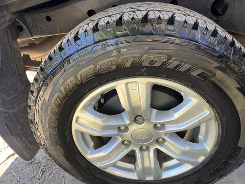 Gomas Nuevas At Impecable