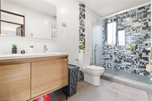 Moderna De 6 Dorm. En Las Condes