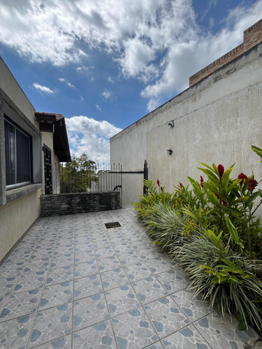 Alquilo Anexo De 2h, 2b, 1pe, Ref. 450 (servicios Incluidos)