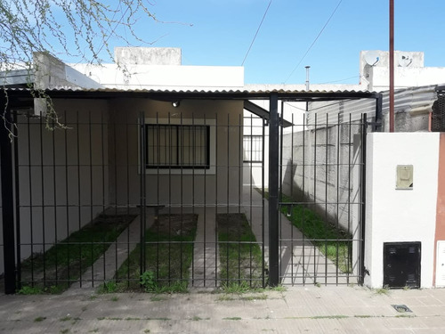 Venta Casa En Berisso Calle 19 Esq 161