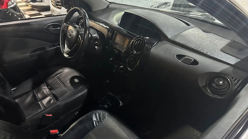 Toyota Etios 1.5 Platinum 4 p