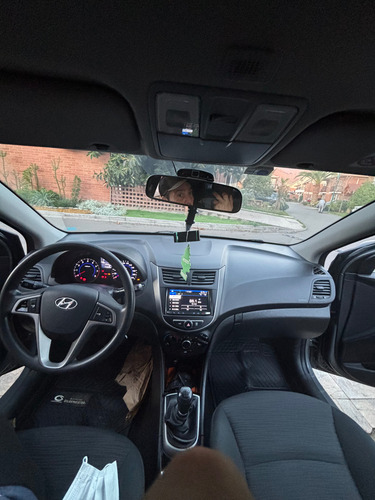 Hyundai Accent Rb Sdn 1.4 6mt Gl 2ab