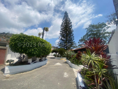 Hotel En Venta Urb. El Junquito, Caracas 25-18327 Yf